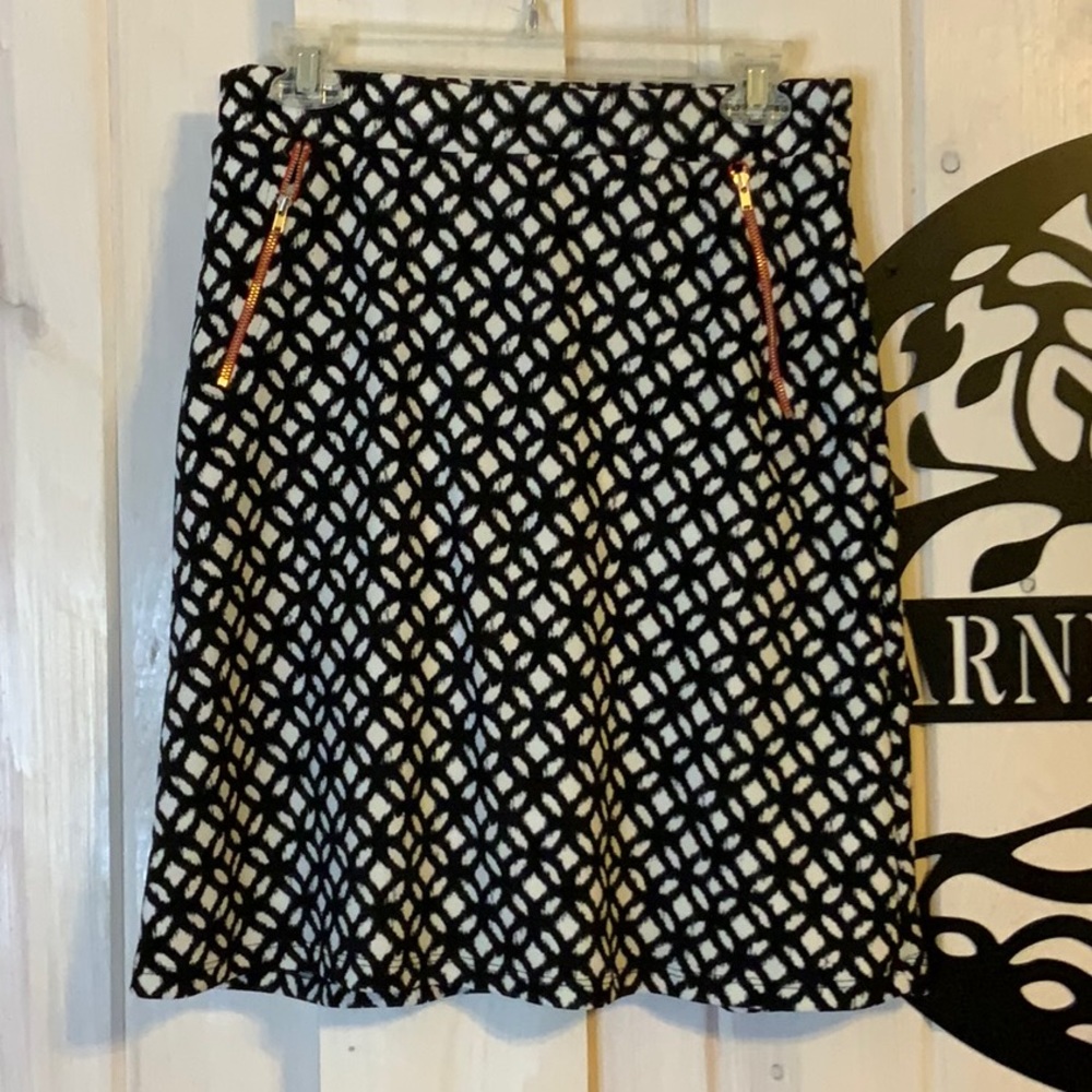 Le Lis black and white skirt, size M